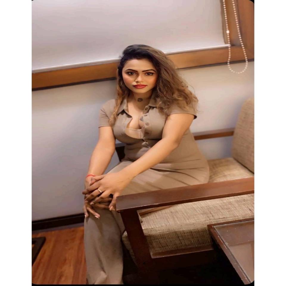 Dehradun call girl Raveena